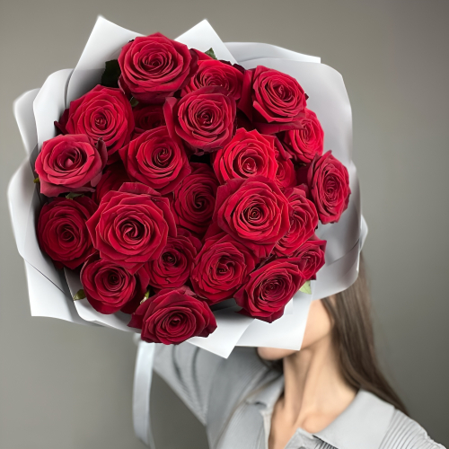 «Королевский бархат» – 25 роскошных красных роз из Эквадора  Анадырь Чукотский автономный округ