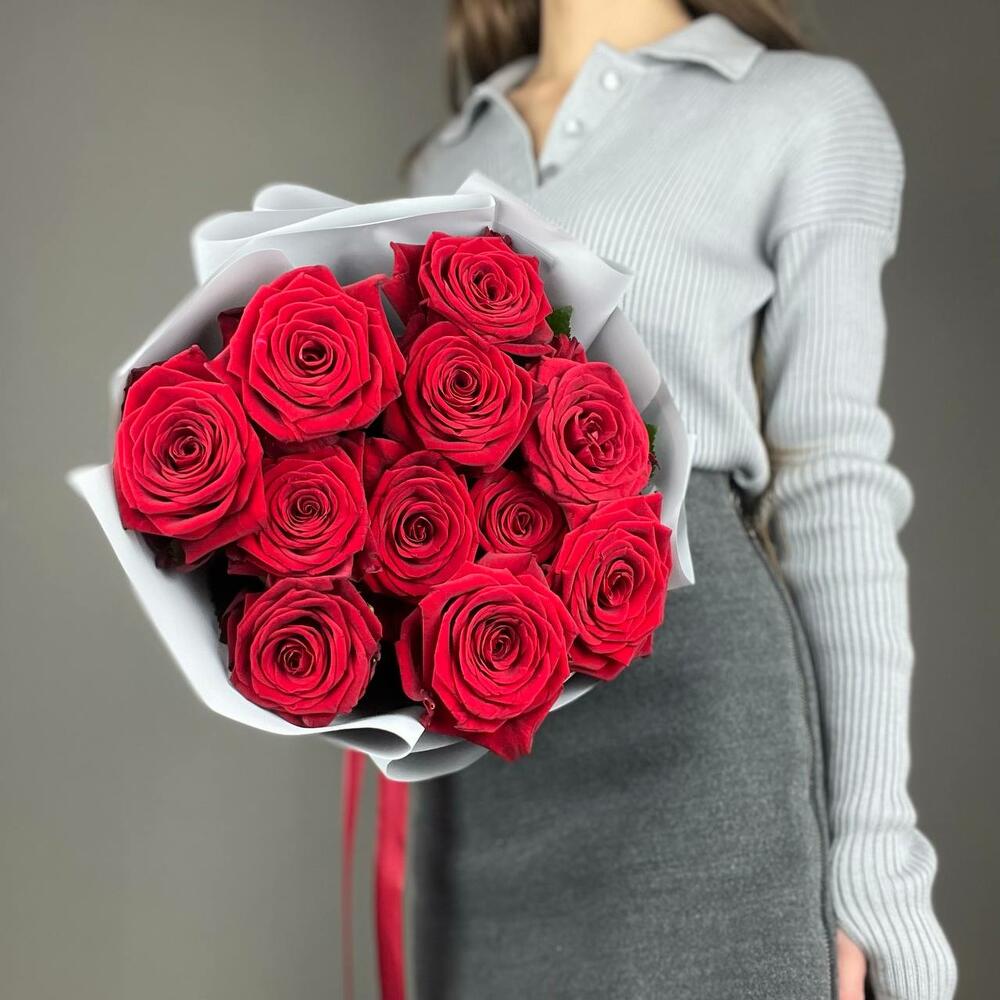 Букет «Красный бархат» – роскошь эквадорских роз Анадырь Чукотский автономный округ