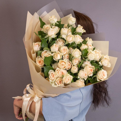 Букет «Персик» – пышные кустовые розы нежно-персикового оттенка Анадырь Чукотский автономный округ