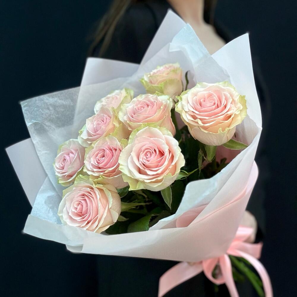 Букет из 9 розовых роз – нежность в каждом лепестке Анадырь Чукотский автономный округ