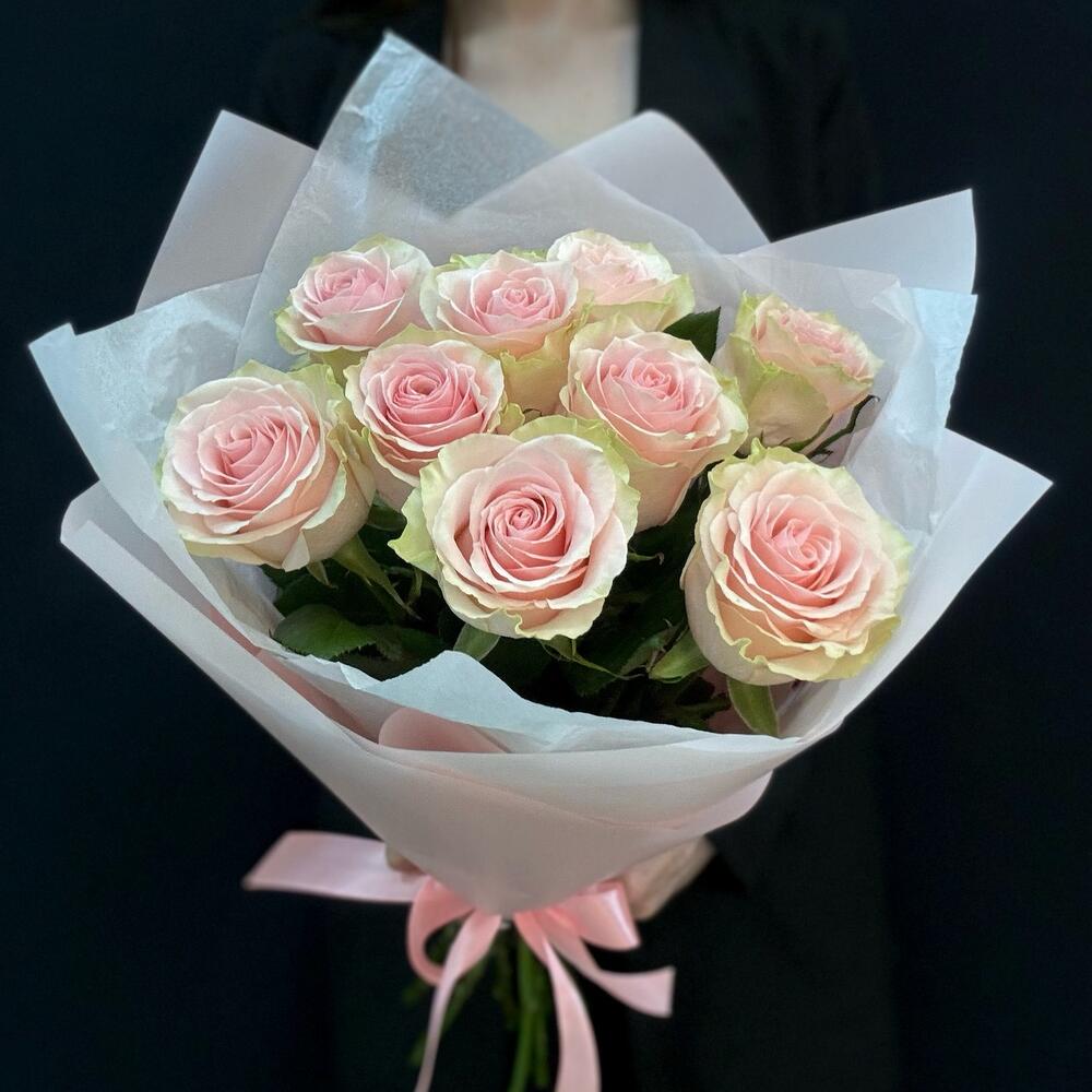 Букет из 9 розовых роз – нежность в каждом лепестке Анадырь Чукотский автономный округ