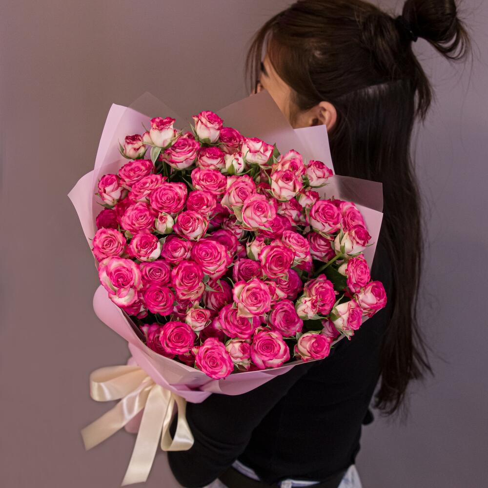Букет «Розовый бум» – пышные кустовые розы в нежно-розовых тонах Анадырь Чукотский автономный округ