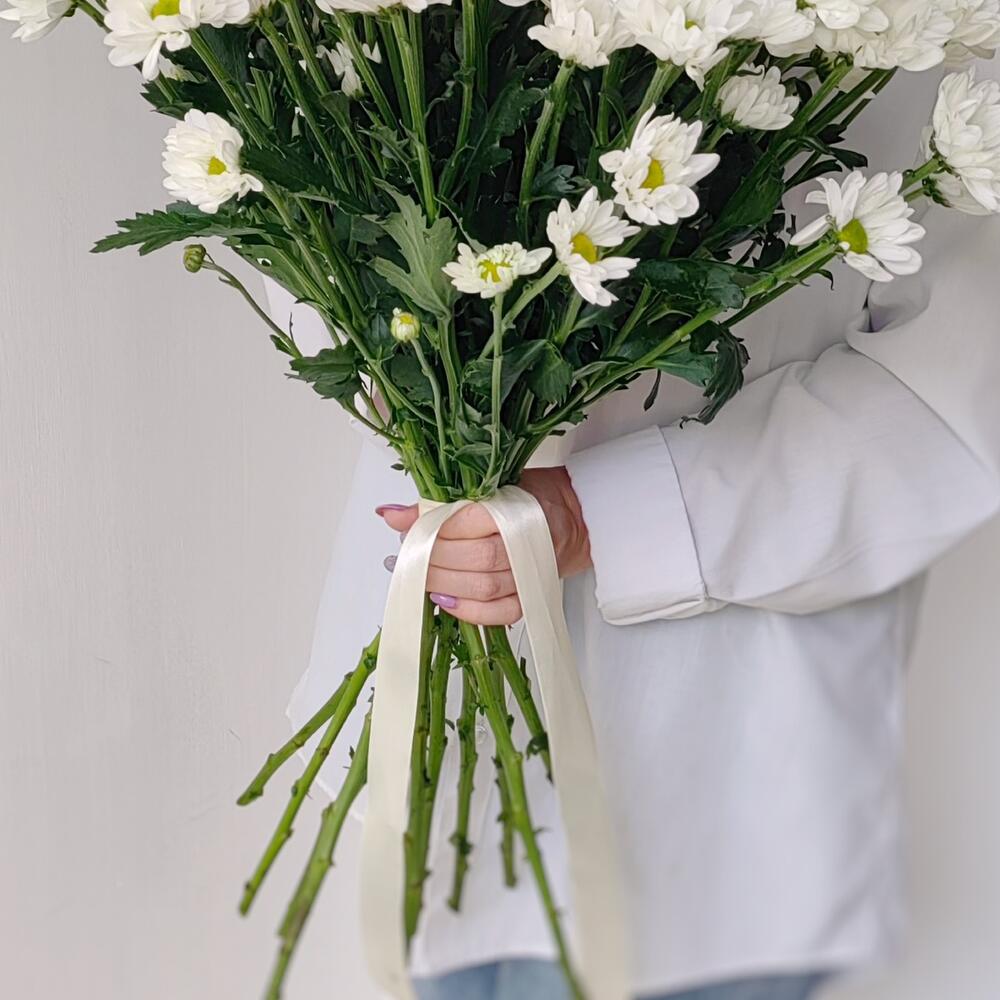 Букет «Ромашка» — свежесть белых хризантем в деревенском стиле Анадырь Чукотский автономный округ