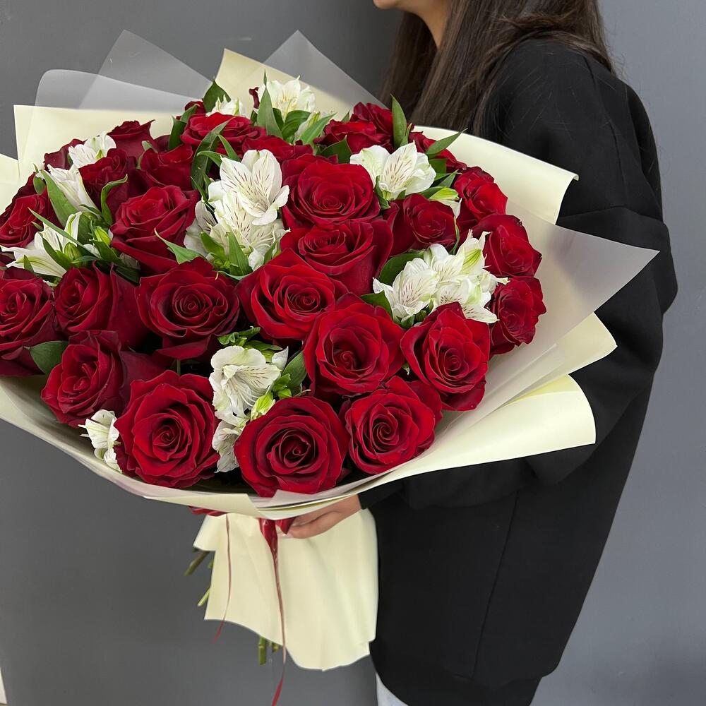 Букет «Танец любви» – гармония страсти и нежности в каждом лепестке Анадырь Чукотский автономный округ