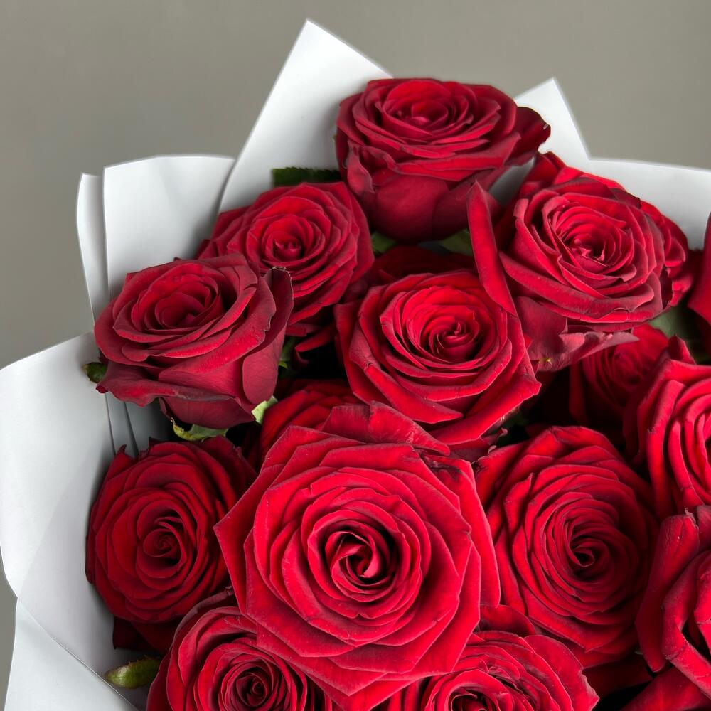 «Королевский бархат» – 25 роскошных красных роз из Эквадора  Анадырь Чукотский автономный округ