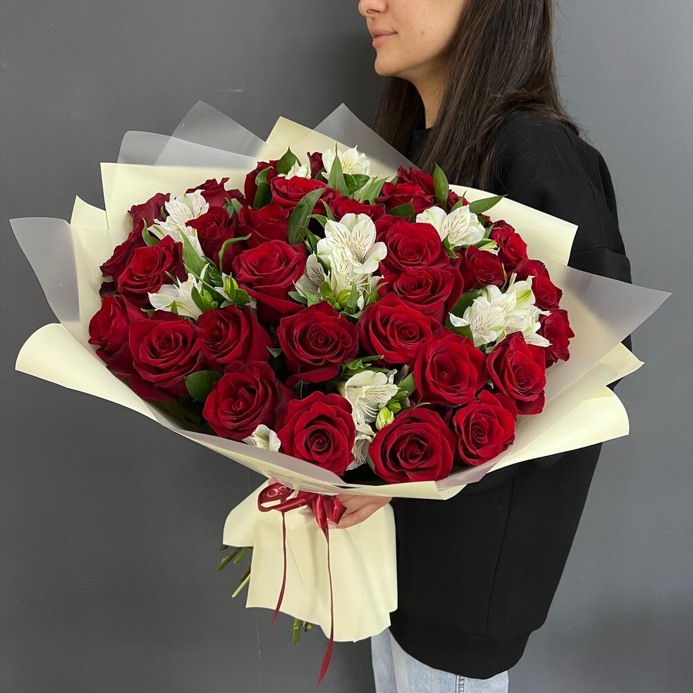 Букет «Танец любви» – гармония страсти и нежности в каждом лепестке Анадырь Чукотский автономный округ