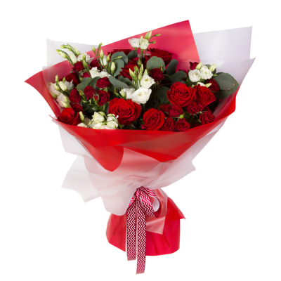 Контрастный букет «Рандеву» – красные розы и белые эустомы Анадырь Чукотский автономный округ