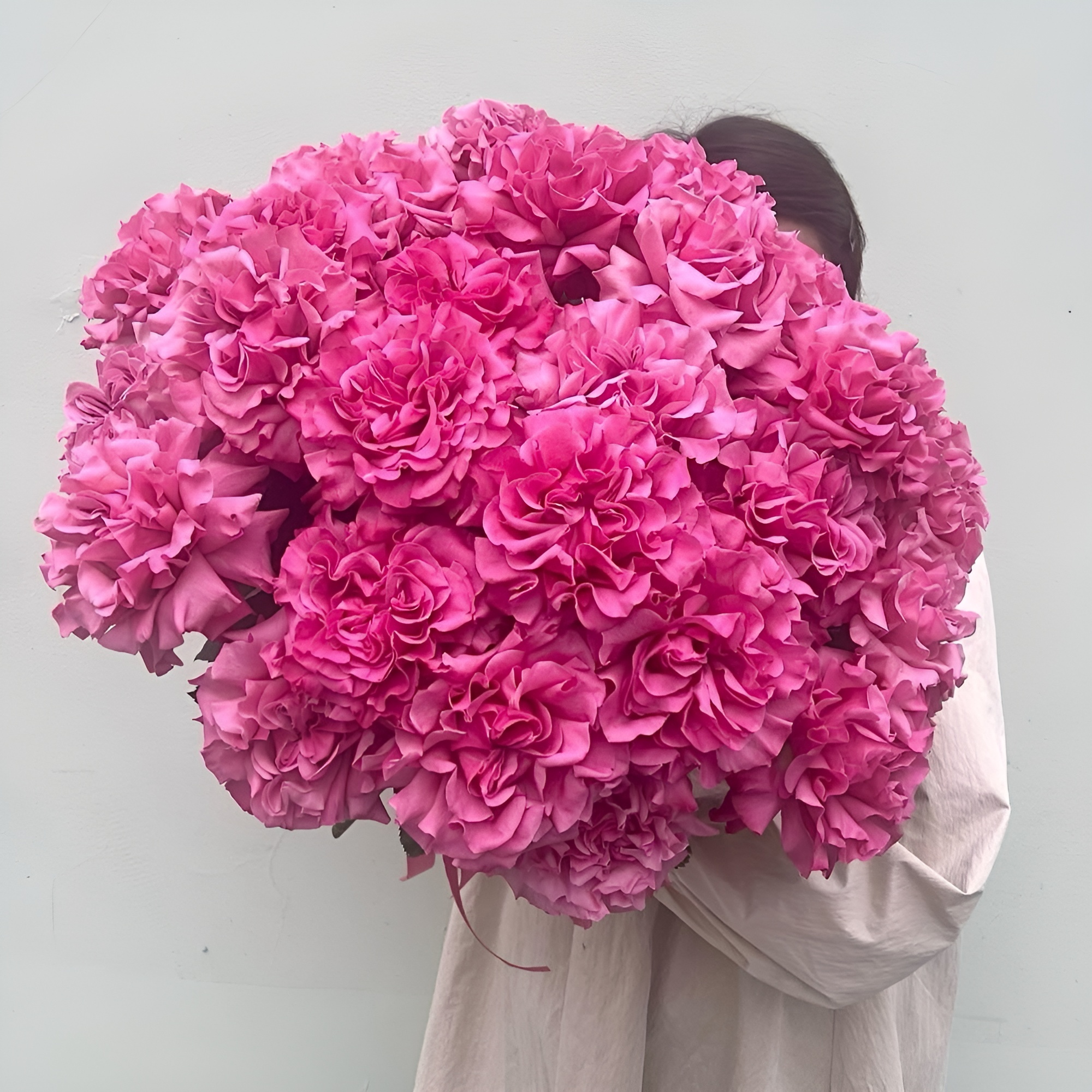 Роскошный букет из пионовидных роз – королевский подарок Анадырь Чукотский автономный округ