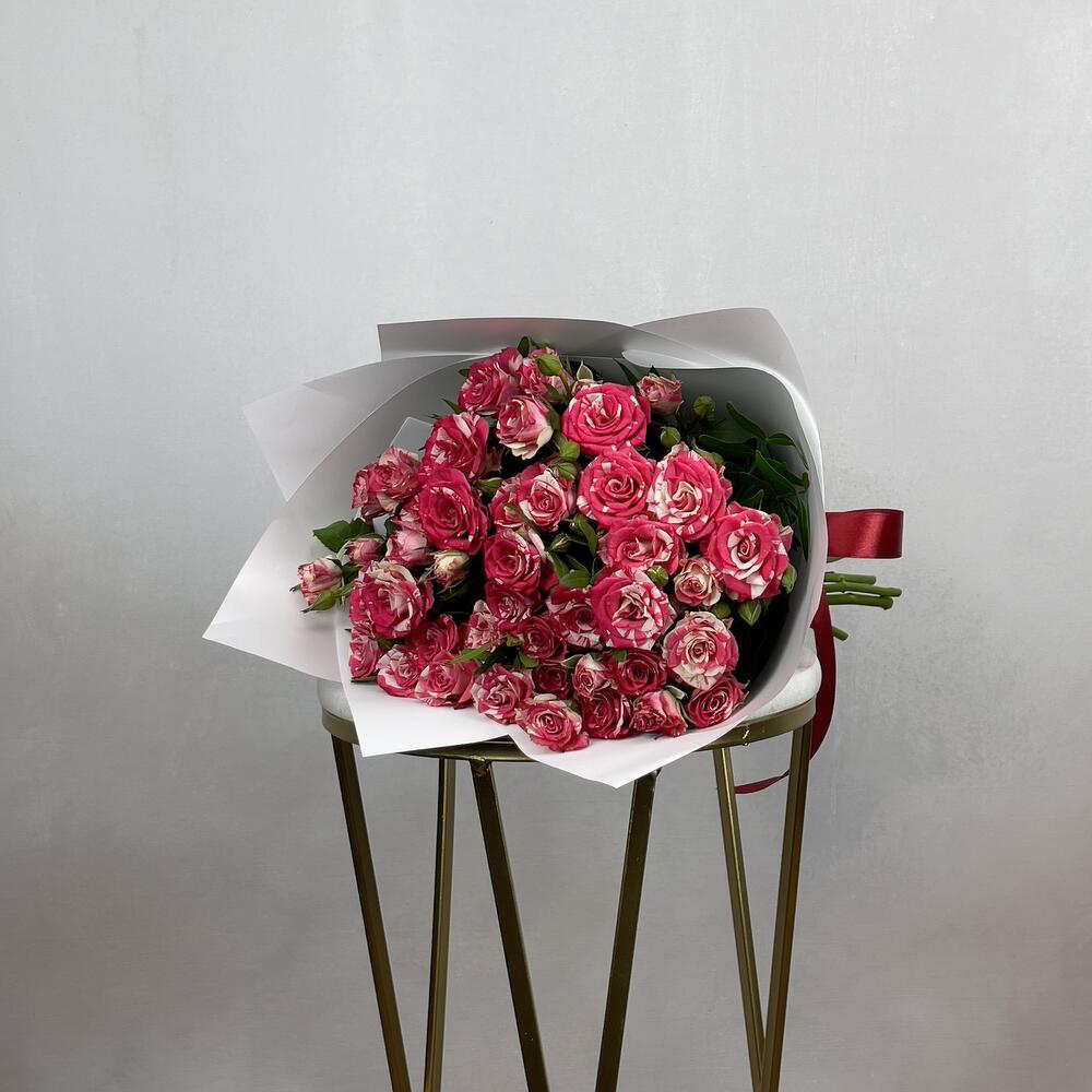 Букет «Фейерверк» – 9 пышных кустовых роз в огненной палитре Анадырь Чукотский автономный округ